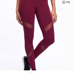 Old Navy mid rise compression Elevate leggings, Maroon, Size Med